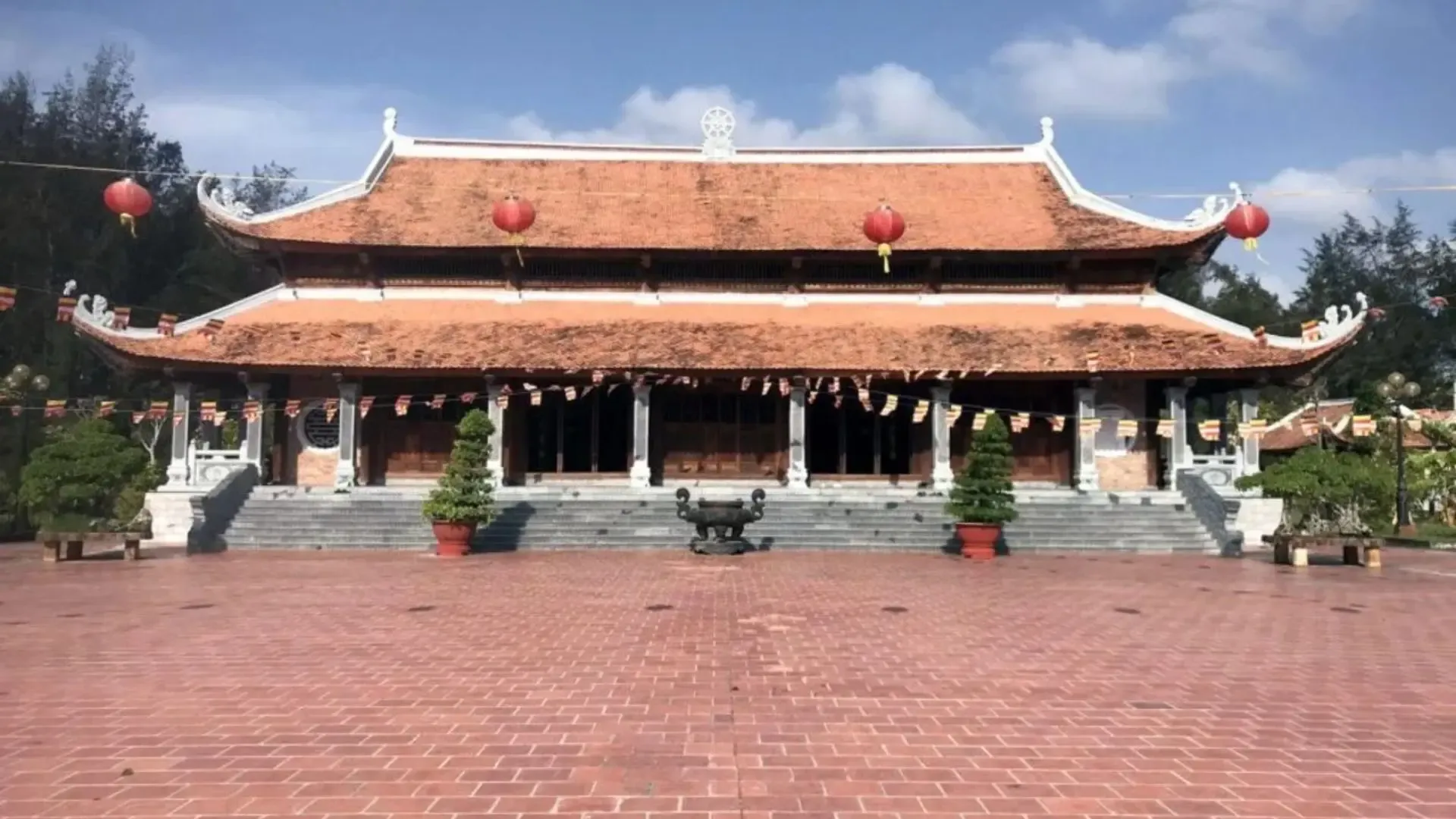 Thiền viện Trúc Lâm là ngôi chùa duy nhất tại Trà Vinh